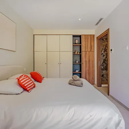 别墅 Contemporary With Heated Pool Near Sea Saint-Raphaël