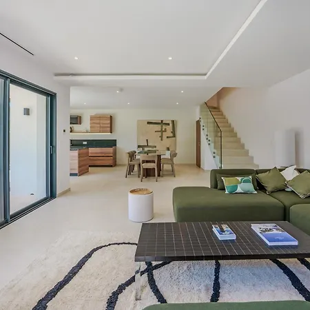 Contemporary With Heated Pool Near Sea 别墅 Saint-Raphaël
