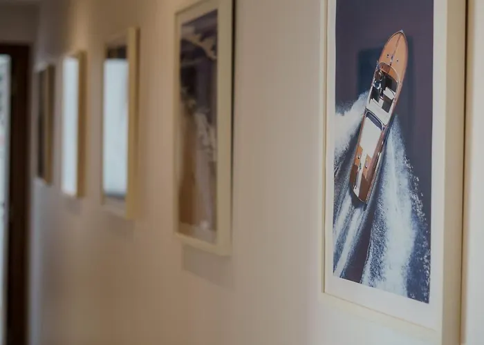 Contemporary With Heated Pool Near Sea Villa